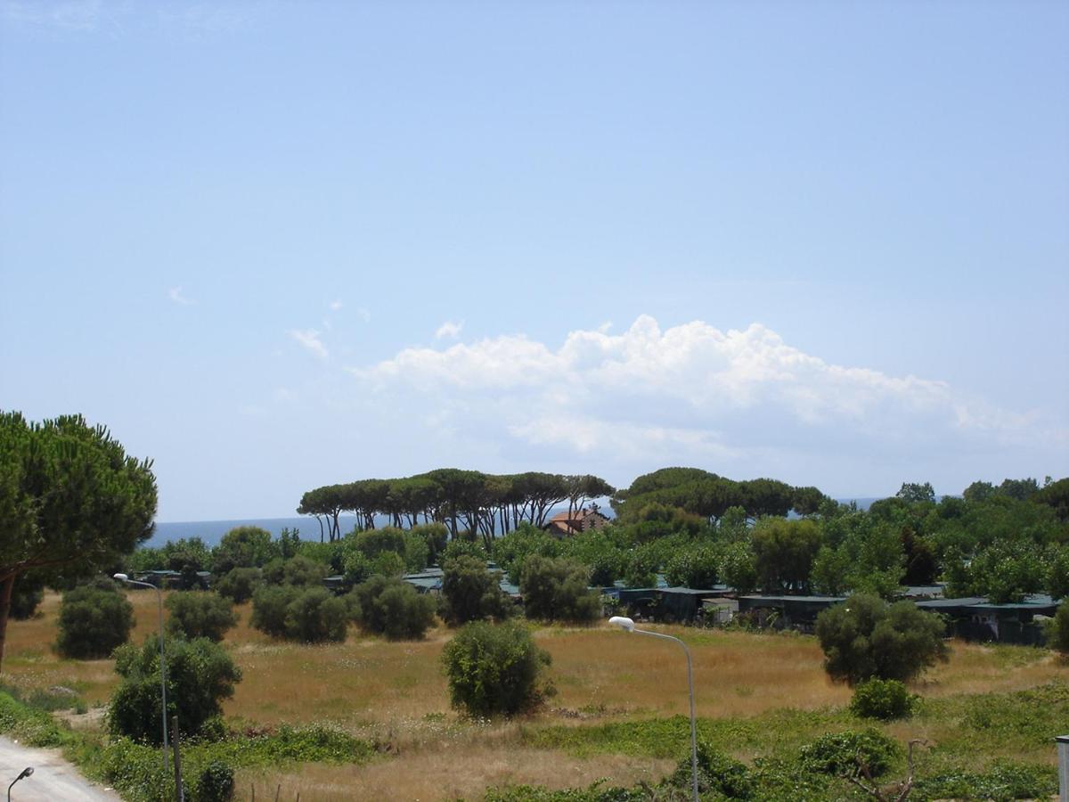 Complesso Riva Di Badino Aparthotel Terracina Luaran gambar